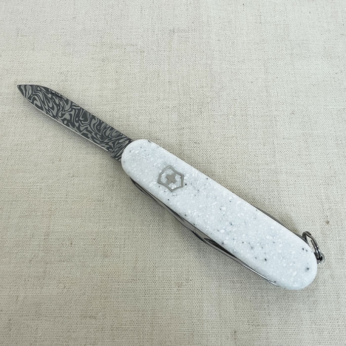 ビクトリノックスブレッド＆ペストリーナイフ ダマスカス 限定版2021