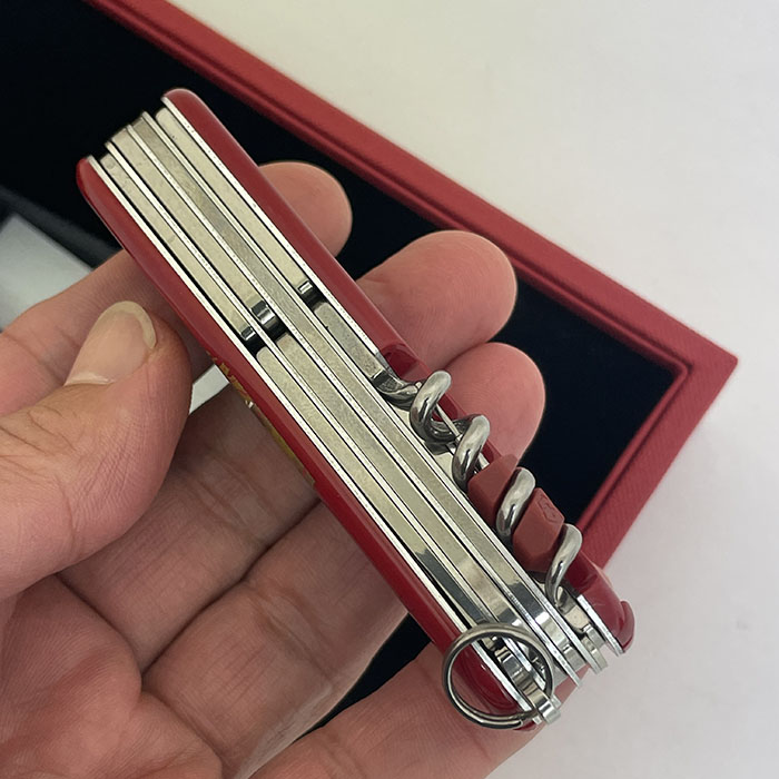 VICTORINOX ハントマン イヤーオブザホース2026 1.3714.E15 国内限定
