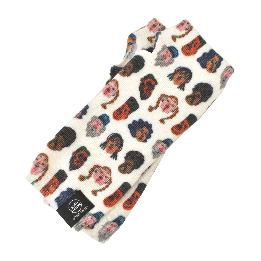 アームカバー gym master ジムマスター ショート丈 指なし 短い 短め レディース メンズ 手袋 ハンドウォーマー 指切り 指出し スマホ対応 スマートフォン対応 夏 防寒 日除け 綿 手首 冷房対策 暖かい 厚手 かわいい おしゃれ 個性的 カラフル 総柄 アウトドア キャンプ