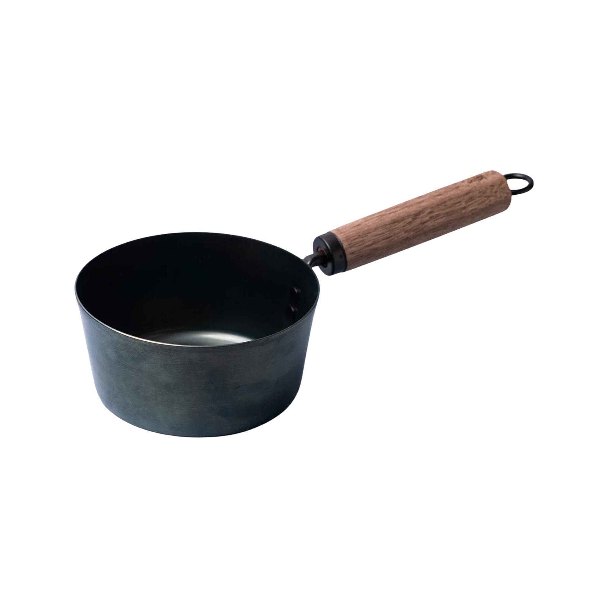 今日を元気にする お味噌汁パン 藤田金属 IH ガス火 対応 日本製 16cm 軽い 鉄鍋 味噌汁 片手鍋 鉄製 鉄器 フライパン 鉄分補給 貧血 みそ汁 簡単 手入れ おしゃれ シンプル ウォルナット ブナ 天然木 くっつかない 錆びにくい シーズニング不要 油ならし不要 FUJITA KINZOKU